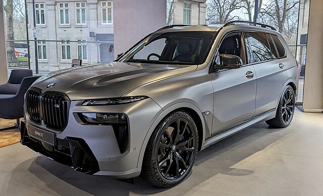 matte silver 2024 bmw x7