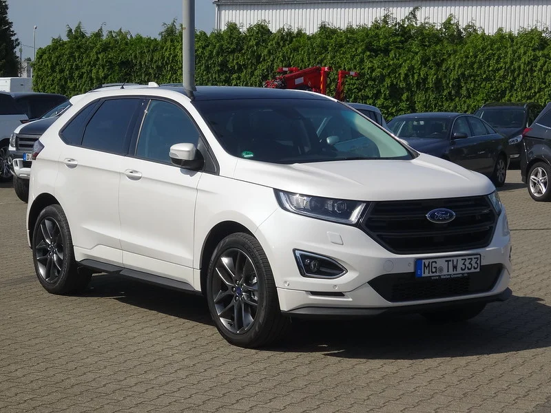 Ford Edge Pros and Cons: What To Know When Weighing Your Decision