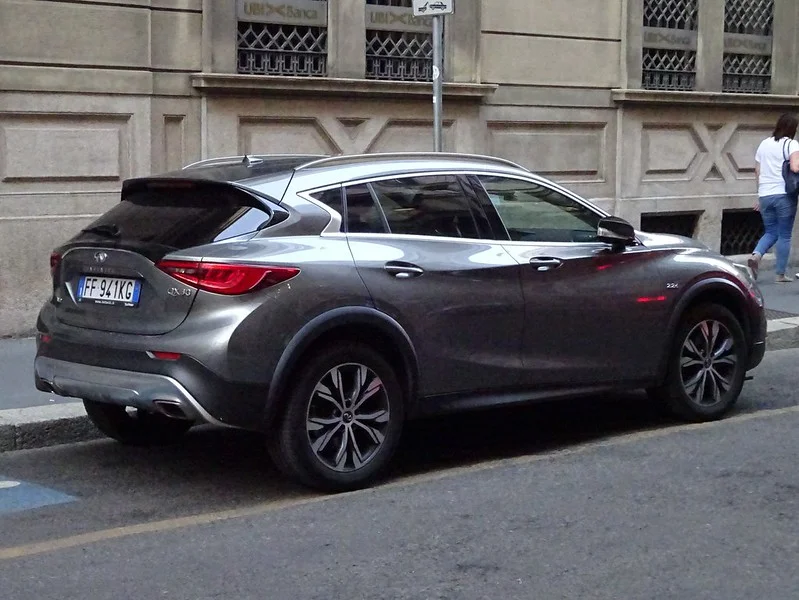 Silver Infiniti QX30