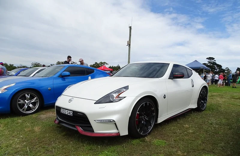 White Nissan 370Z