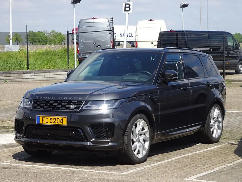 Black Range Rover Sport